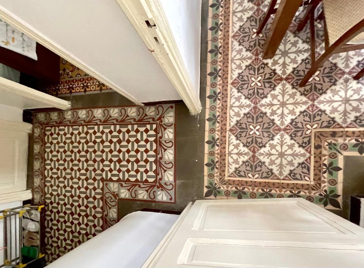 Appartement Dans Immeuble Haussmanien Algiers Экстерьер фото