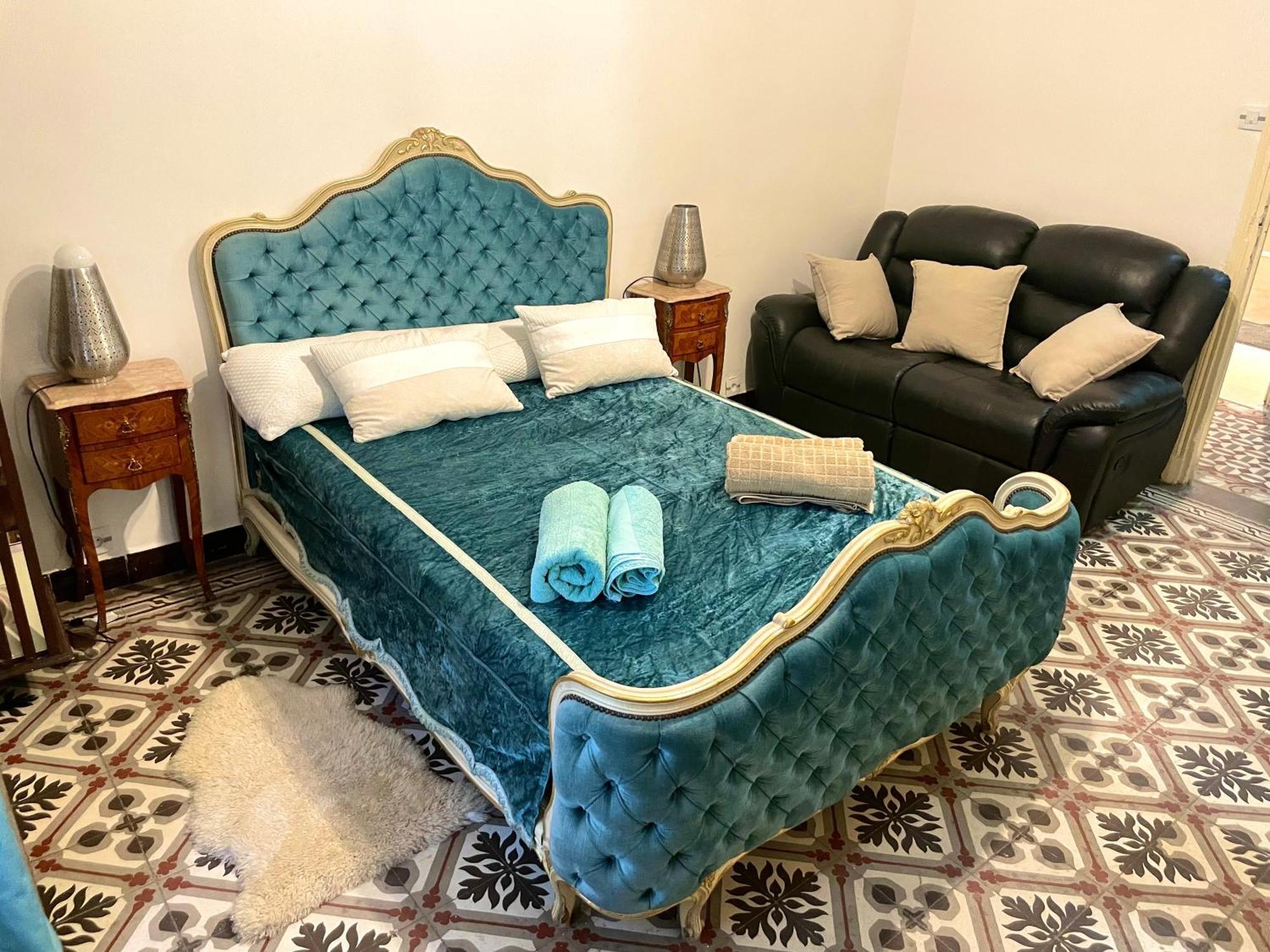 Appartement Dans Immeuble Haussmanien Algiers Экстерьер фото